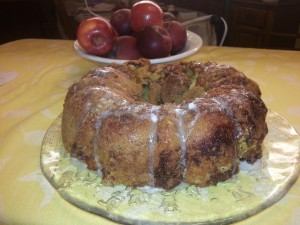 Beautiful Fresh Apple Cake with Cinnamon Walnut Streusel 